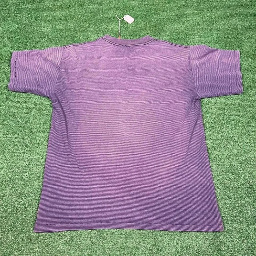 Vintage 1980s Notre Dame Fighting Irish T-Shirt - Picture 2 of 7